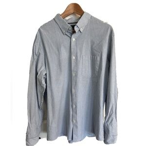 Banana Republic Oxford men’s dress shirt